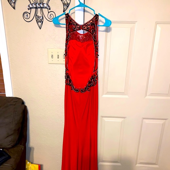 Beautiful formal gown, great for prom, Mardi Gras Ball or any formal occasion!! - Picture 2 of 5